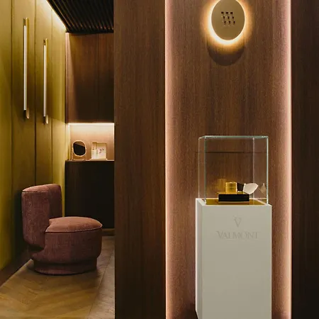 Hotel Blow Up Hall Otel Poznan