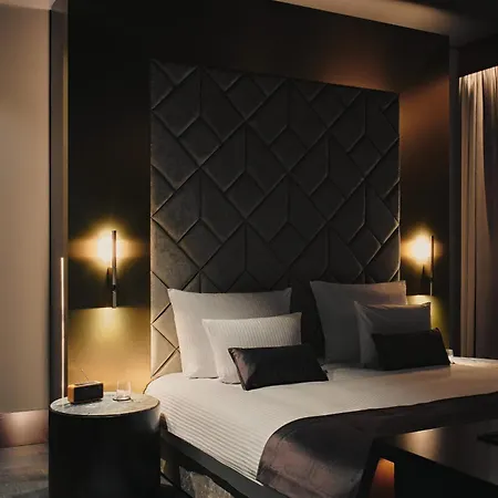 Hotel Blow Up Hall Otel