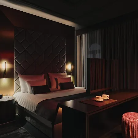 Hotel Blow Up Hall 5* Poznan